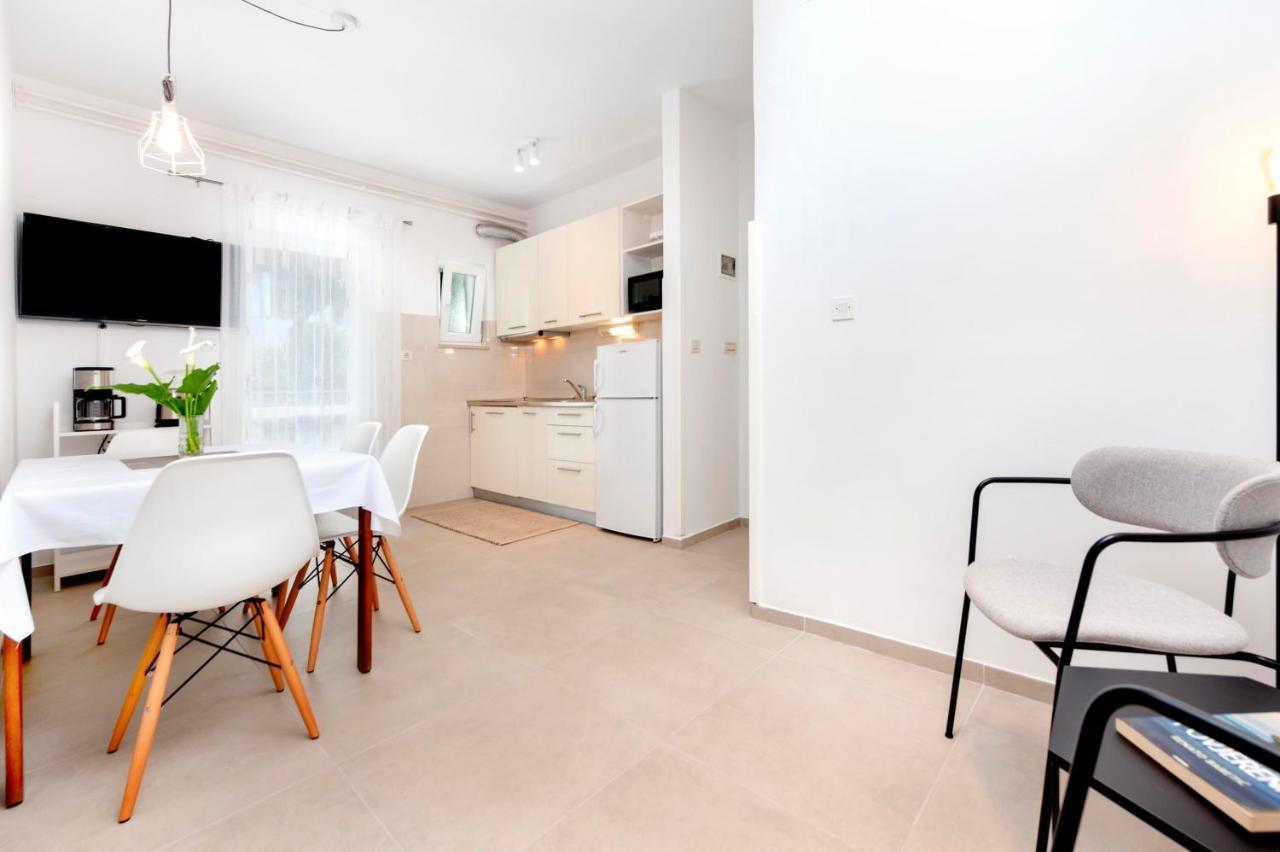 רוביני Apartments Magnolia מראה חיצוני תמונה