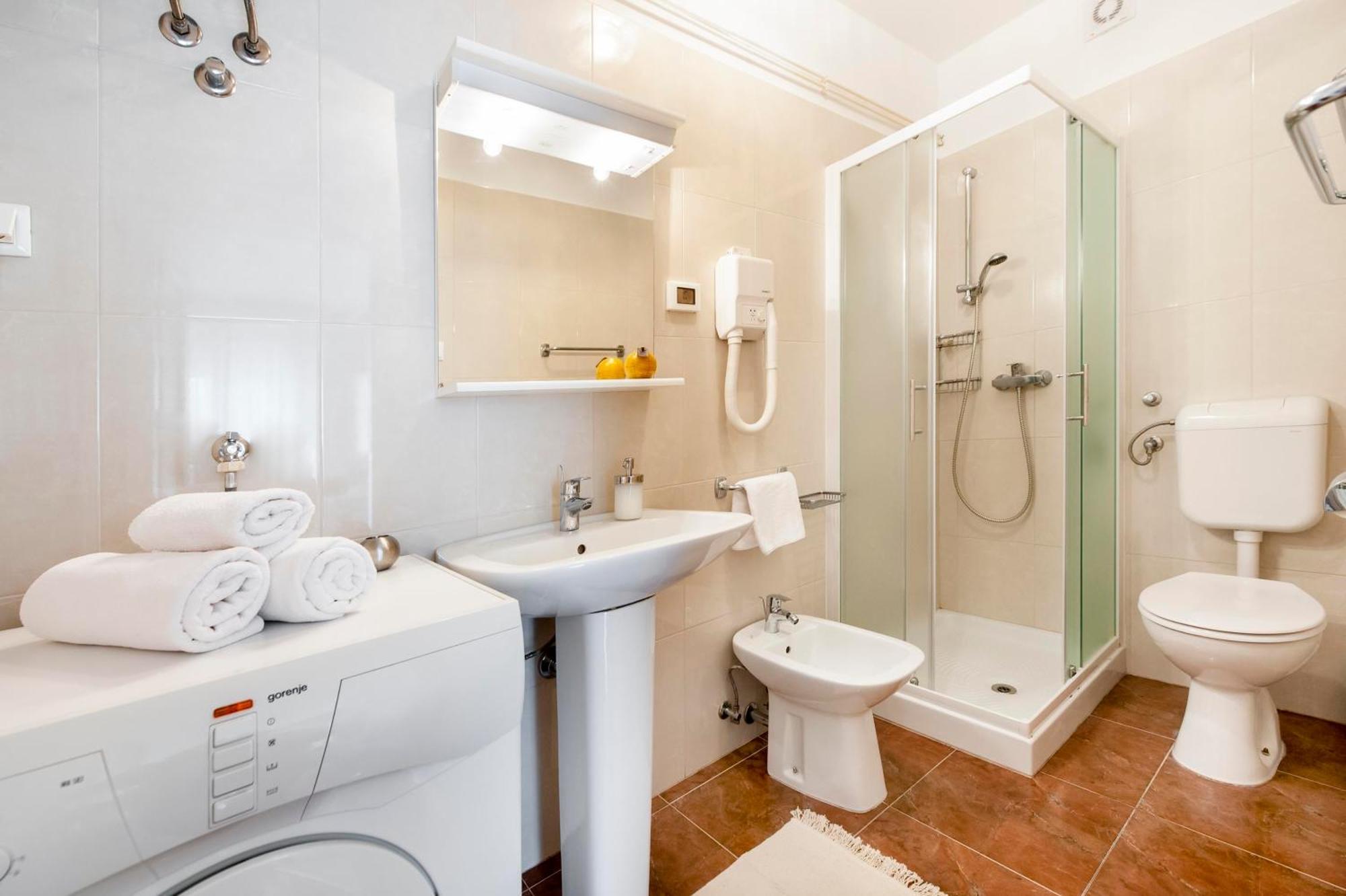 רוביני Apartments Magnolia מראה חיצוני תמונה