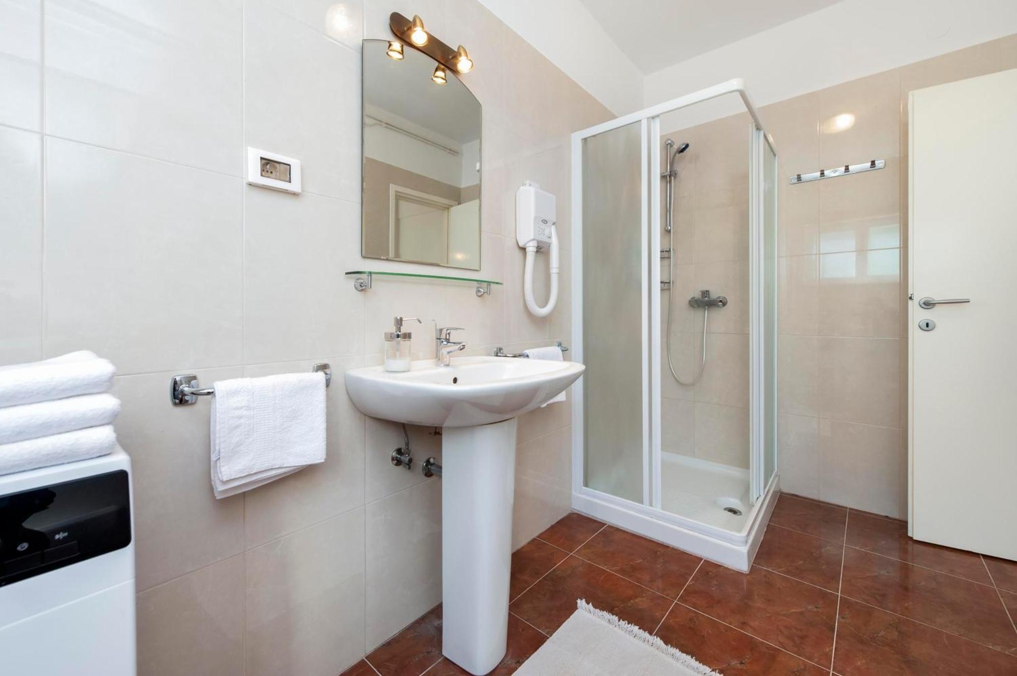 רוביני Apartments Magnolia מראה חיצוני תמונה