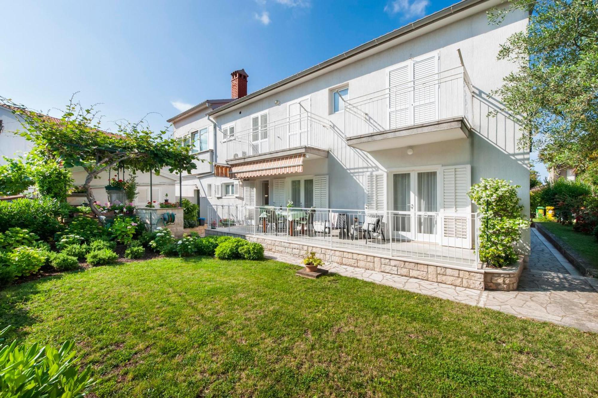רוביני Apartments Magnolia מראה חיצוני תמונה
