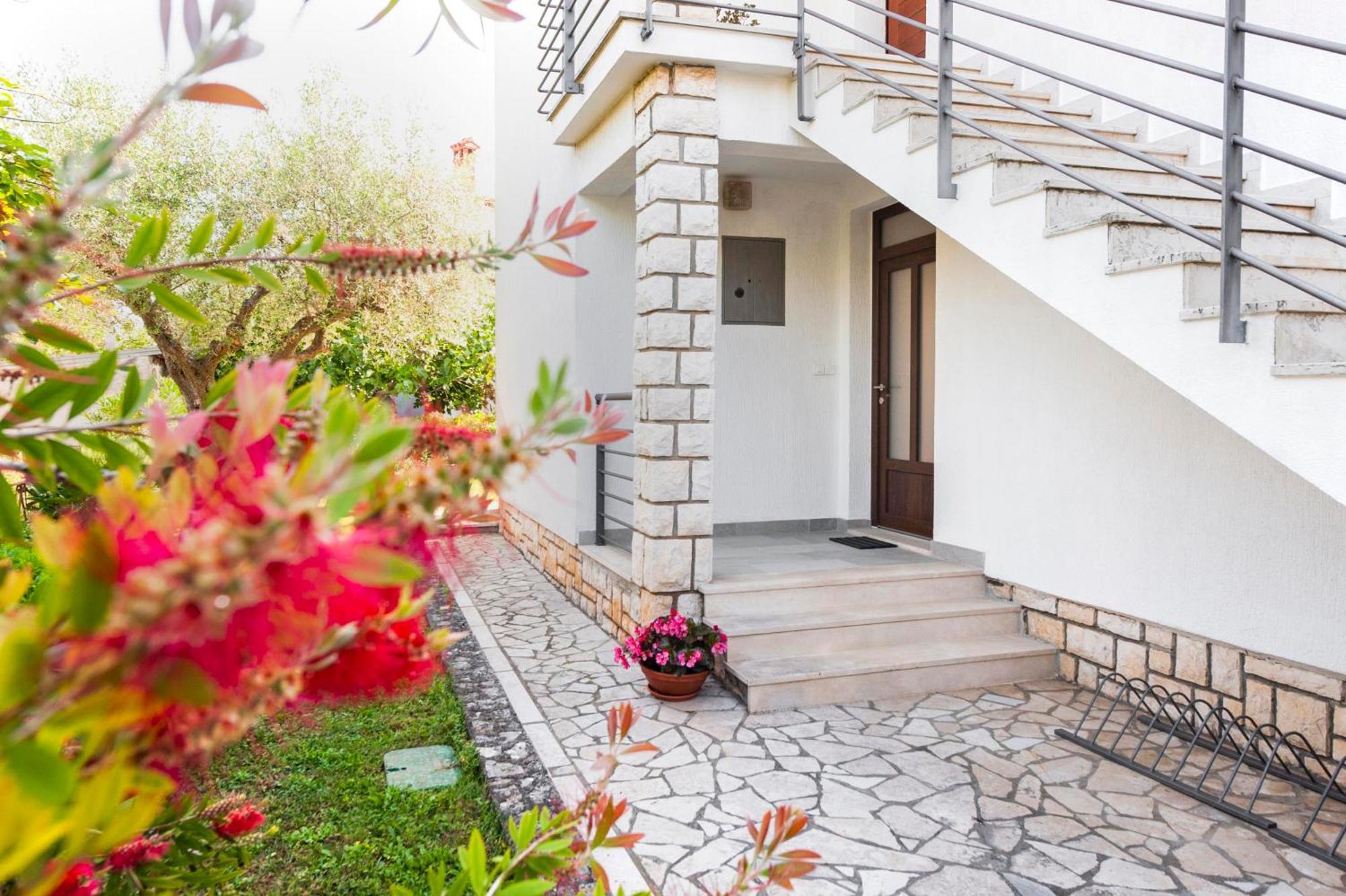 רוביני Apartments Magnolia מראה חיצוני תמונה